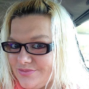 Meet your Posher, Alisha